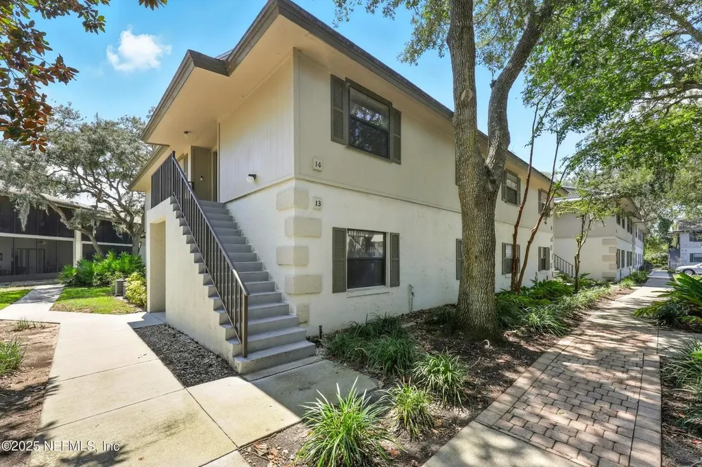 14 Navarra Court St Augustine FL 32086