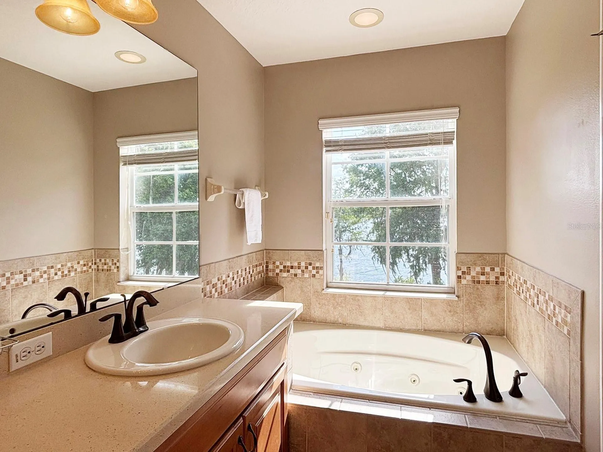 10206 Fallsgrove Street Orlando FL 32836