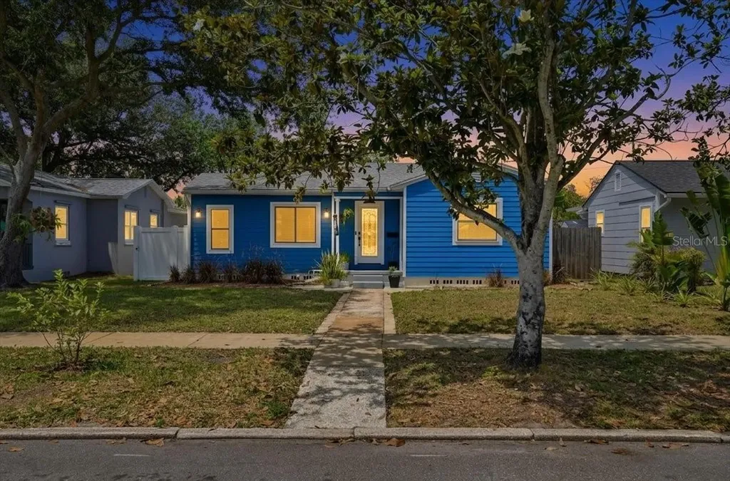 3145 8th Avenue N St Petersburg FL 33713