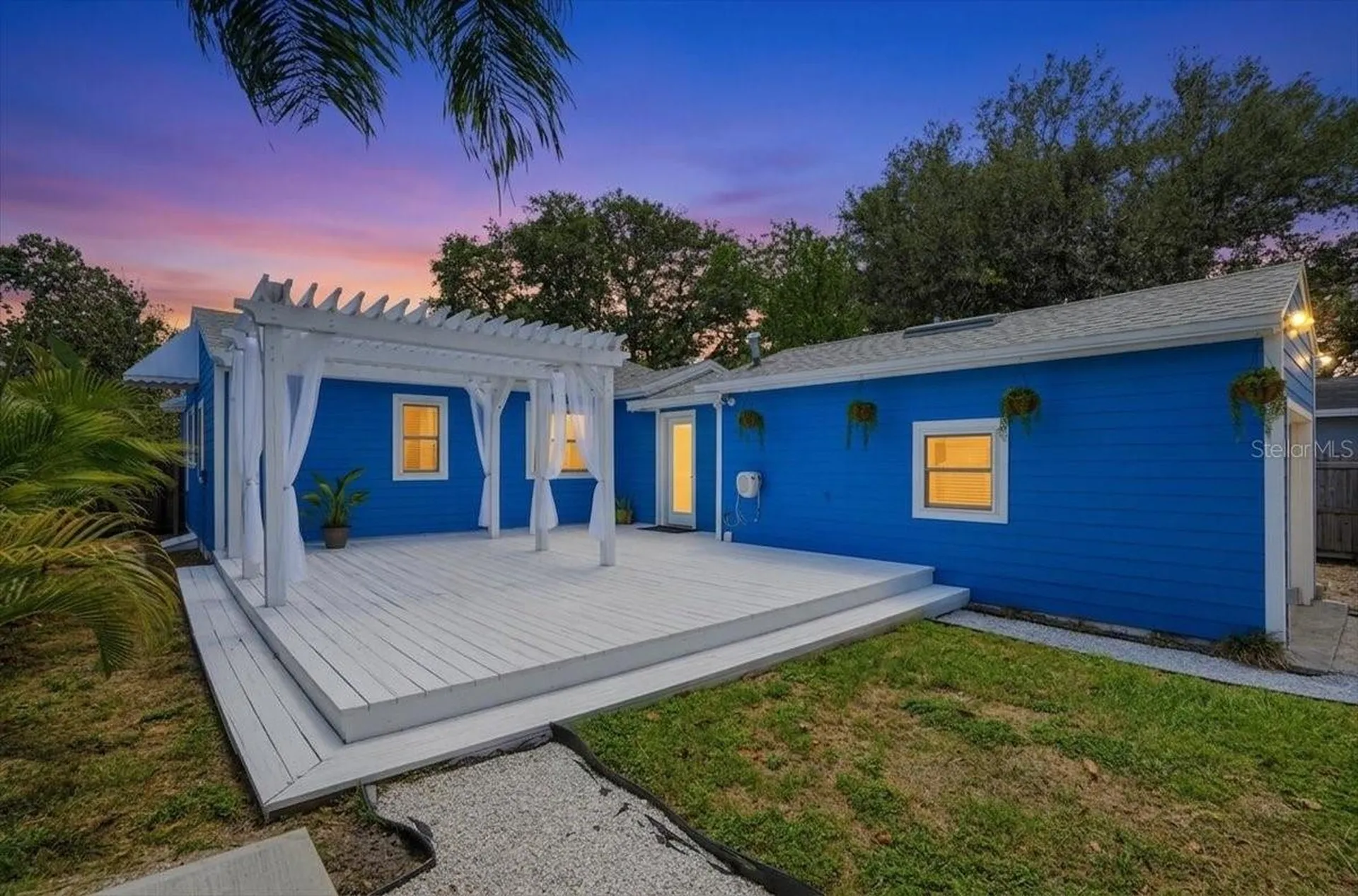 3145 8th Avenue N St Petersburg FL 33713