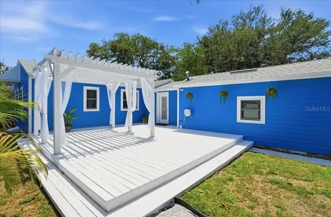 3145 8th Avenue N St Petersburg FL 33713
