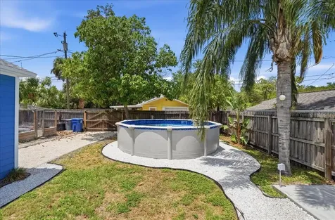 3145 8th Avenue N St Petersburg FL 33713
