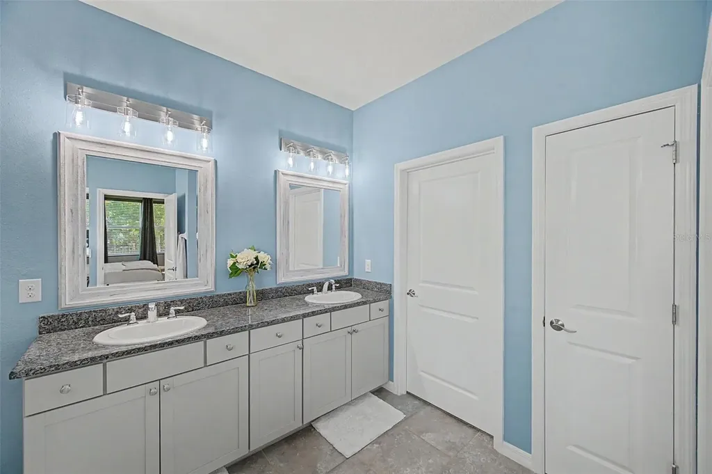 5817 Hevena Court Palmetto FL 34221