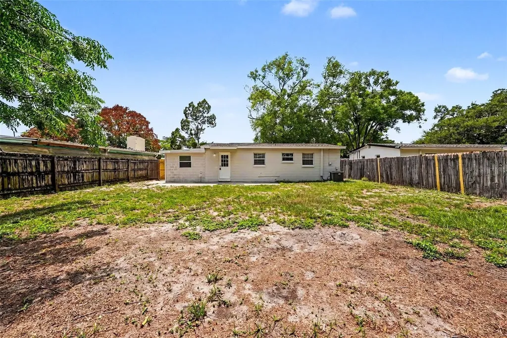 10209 N 28th Street Tampa FL 33612