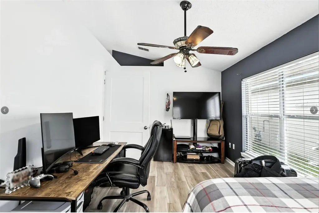 6912 Long Needle Court Orlando FL 32822