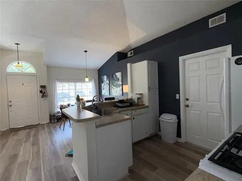 6912 Long Needle Court Orlando FL 32822