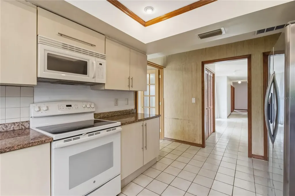 3837 Torrey Pines Boulevard Sarasota FL 34238