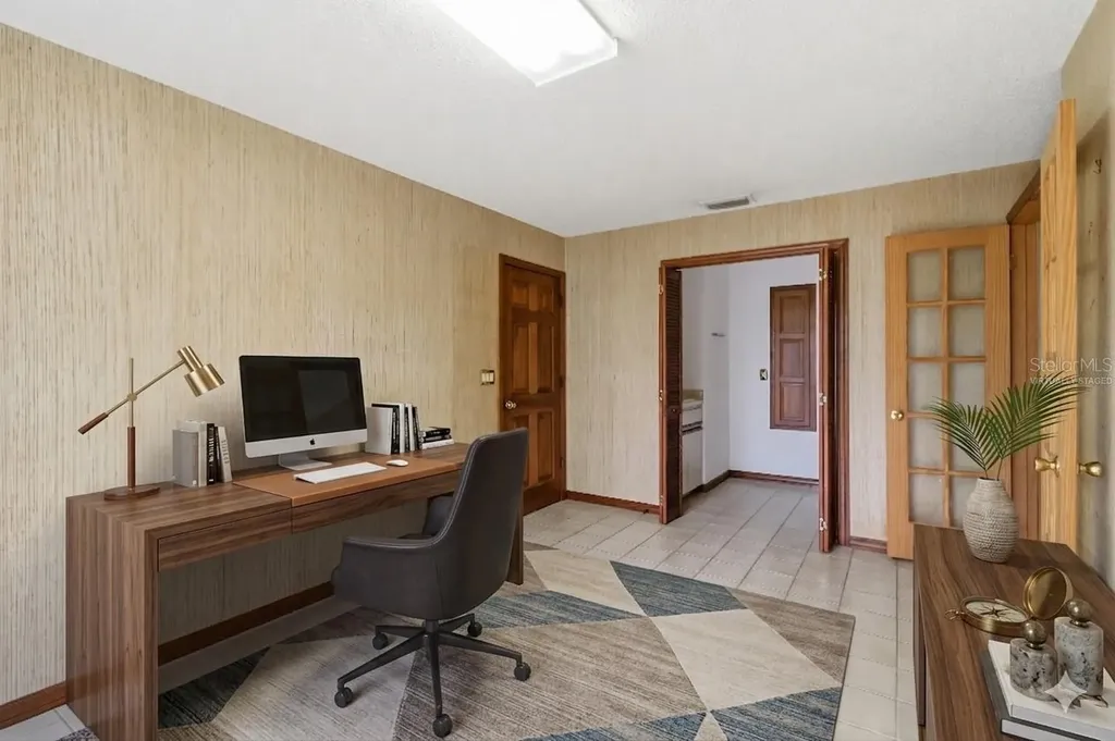 3837 Torrey Pines Boulevard Sarasota FL 34238