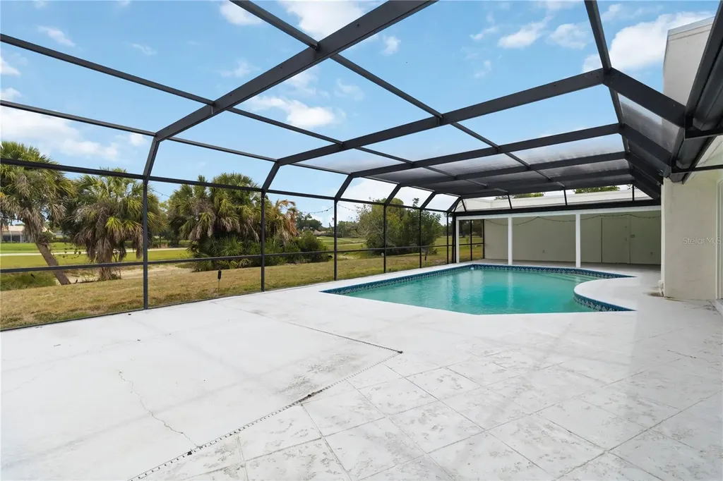 3837 Torrey Pines Boulevard Sarasota FL 34238