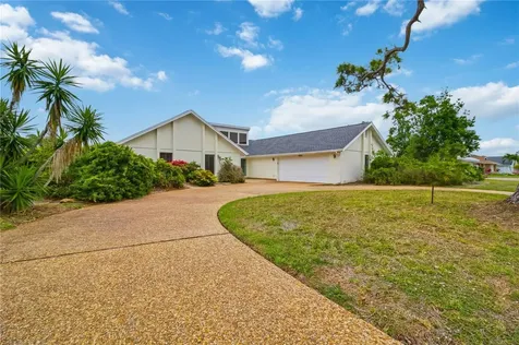 3837 Torrey Pines Boulevard Sarasota FL 34238