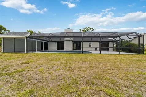 3837 Torrey Pines Boulevard Sarasota FL 34238
