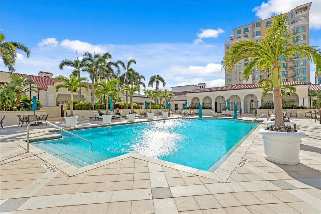 300 Beach Drive NE St Petersburg FL 33701