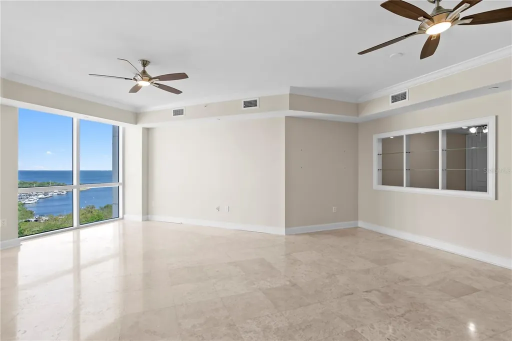 300 Beach Drive NE St Petersburg FL 33701