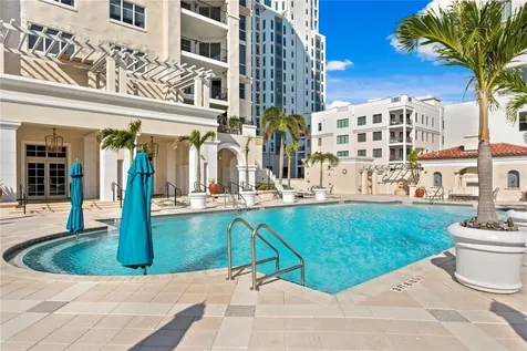 300 Beach Drive NE St Petersburg FL 33701