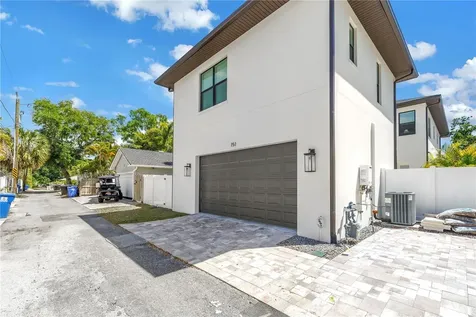 151 17th Avenue N St Petersburg FL 33704