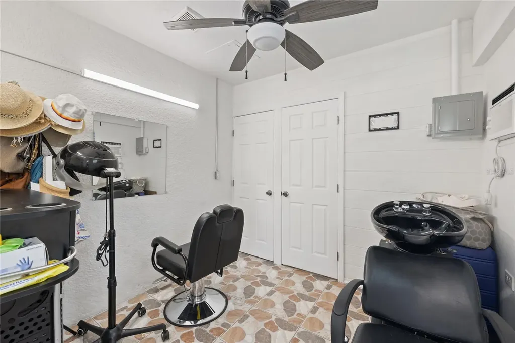 4704 Town N Country Boulevard Tampa FL 33615