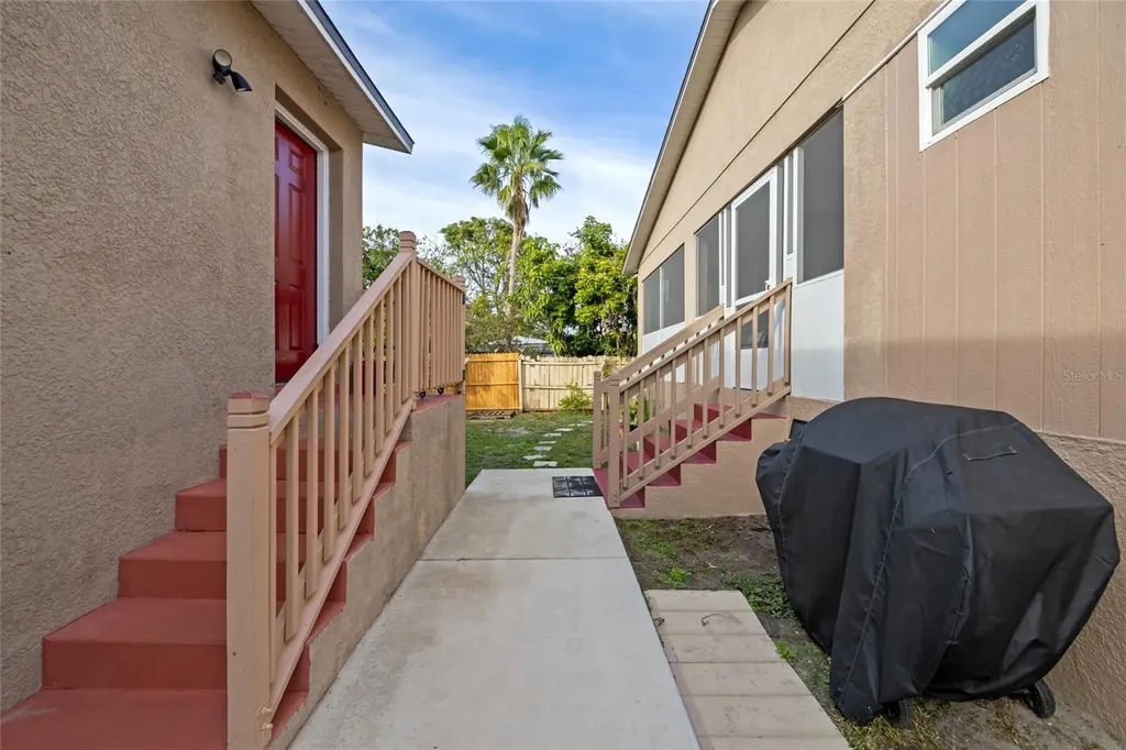 4704 Town N Country Boulevard Tampa FL 33615