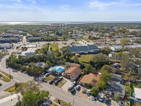 4704 Town N Country Boulevard Tampa FL 33615