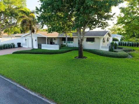 1150 48th Street N St Petersburg FL 33713