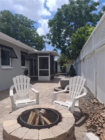 1150 48th Street N St Petersburg FL 33713