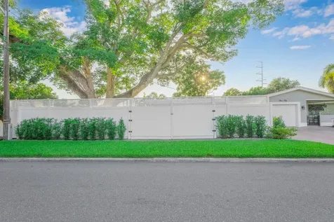 1150 48th Street N St Petersburg FL 33713