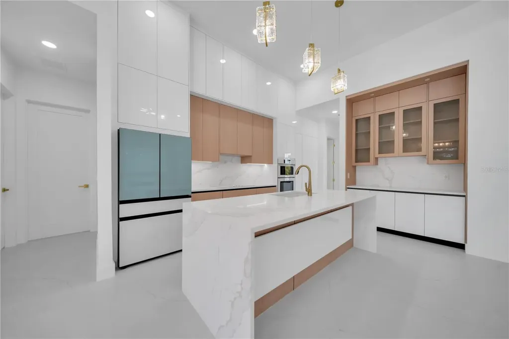 1114 SW 8th Place Cape Coral FL 33991