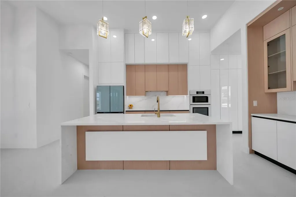 1114 SW 8th Place Cape Coral FL 33991