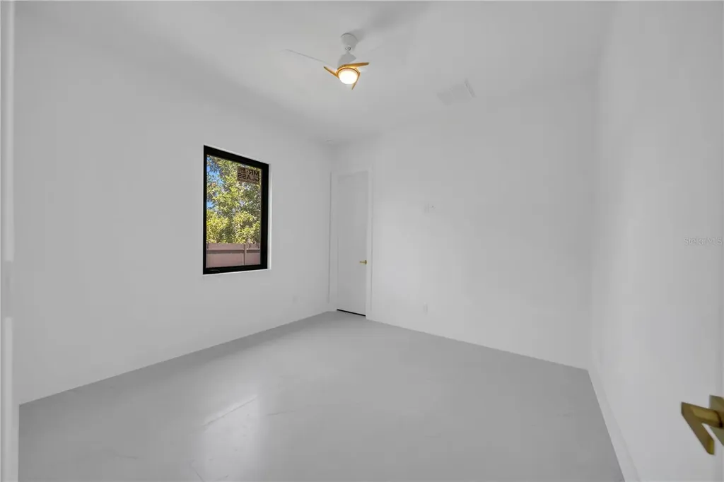 1114 SW 8th Place Cape Coral FL 33991