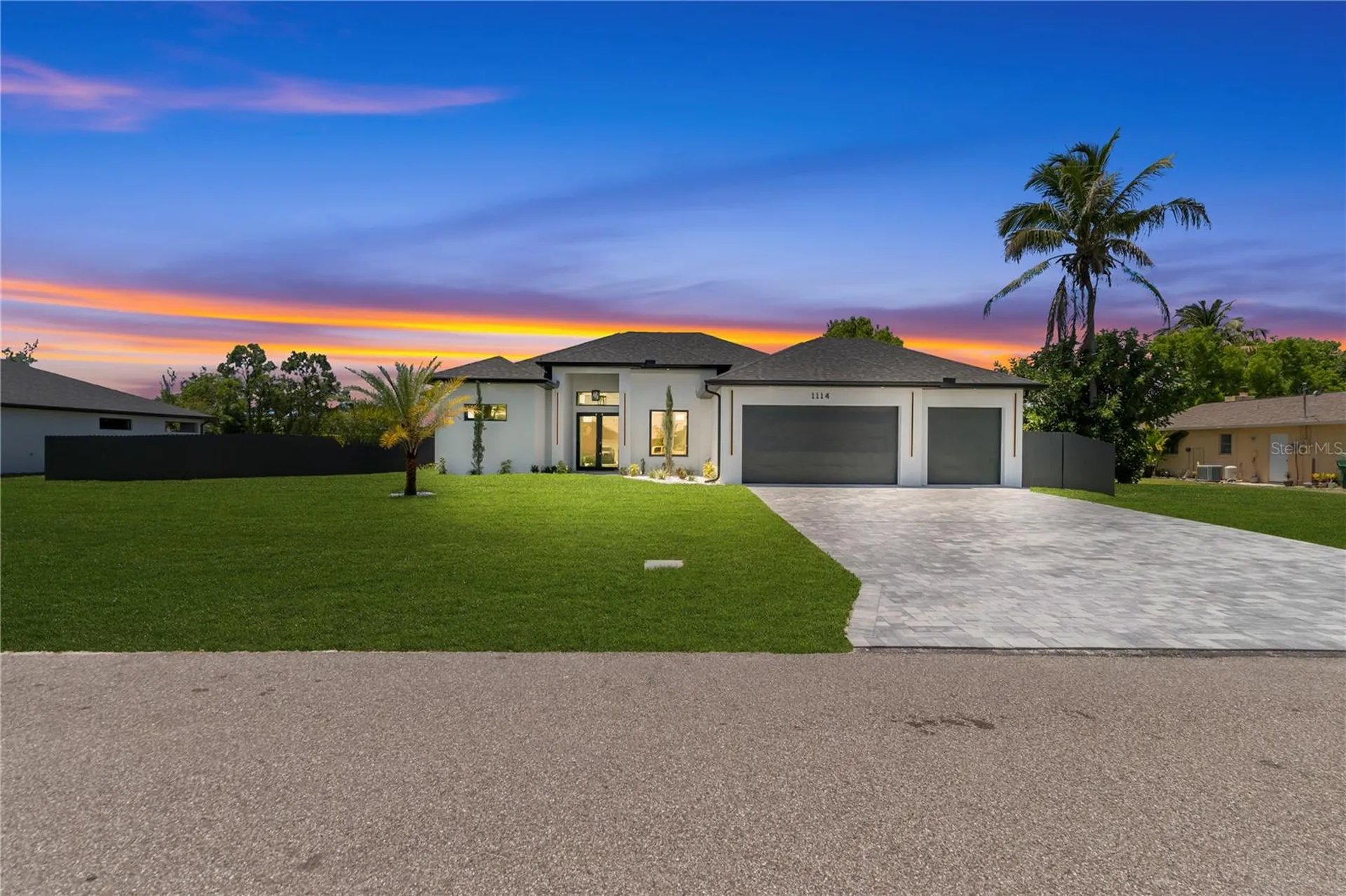 1114 SW 8th Place Cape Coral FL 33991