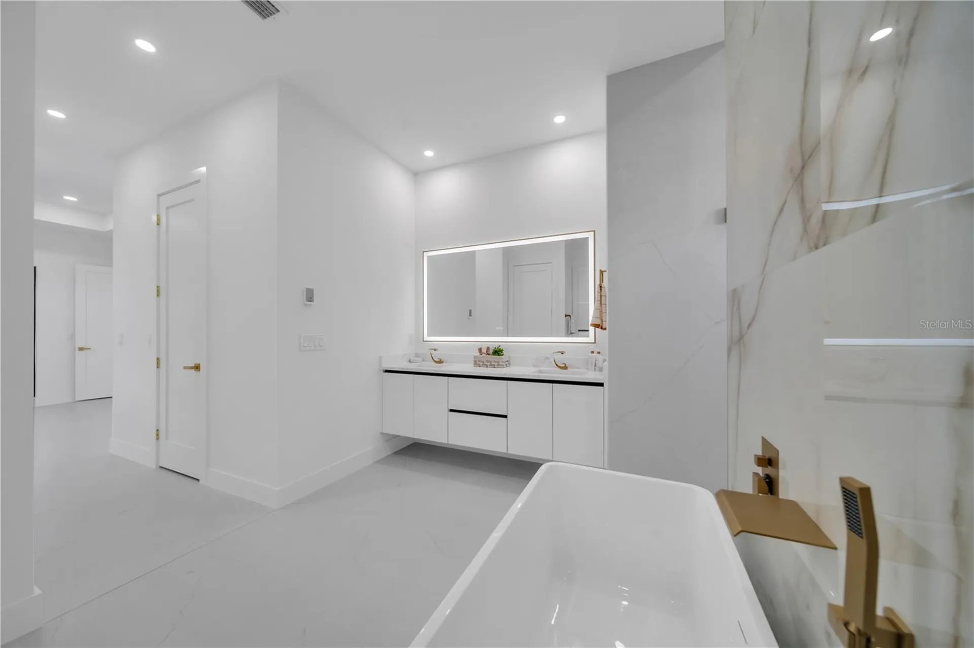 1114 SW 8th Place Cape Coral FL 33991