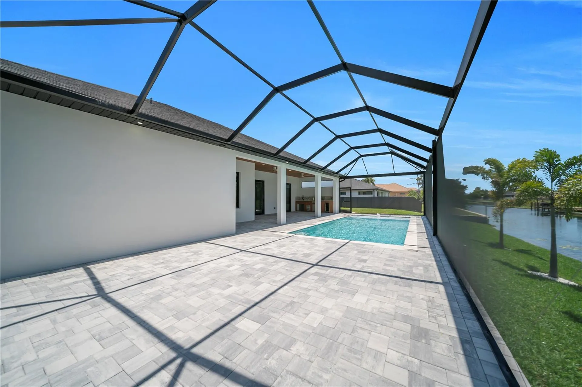 1114 SW 8th Place Cape Coral FL 33991