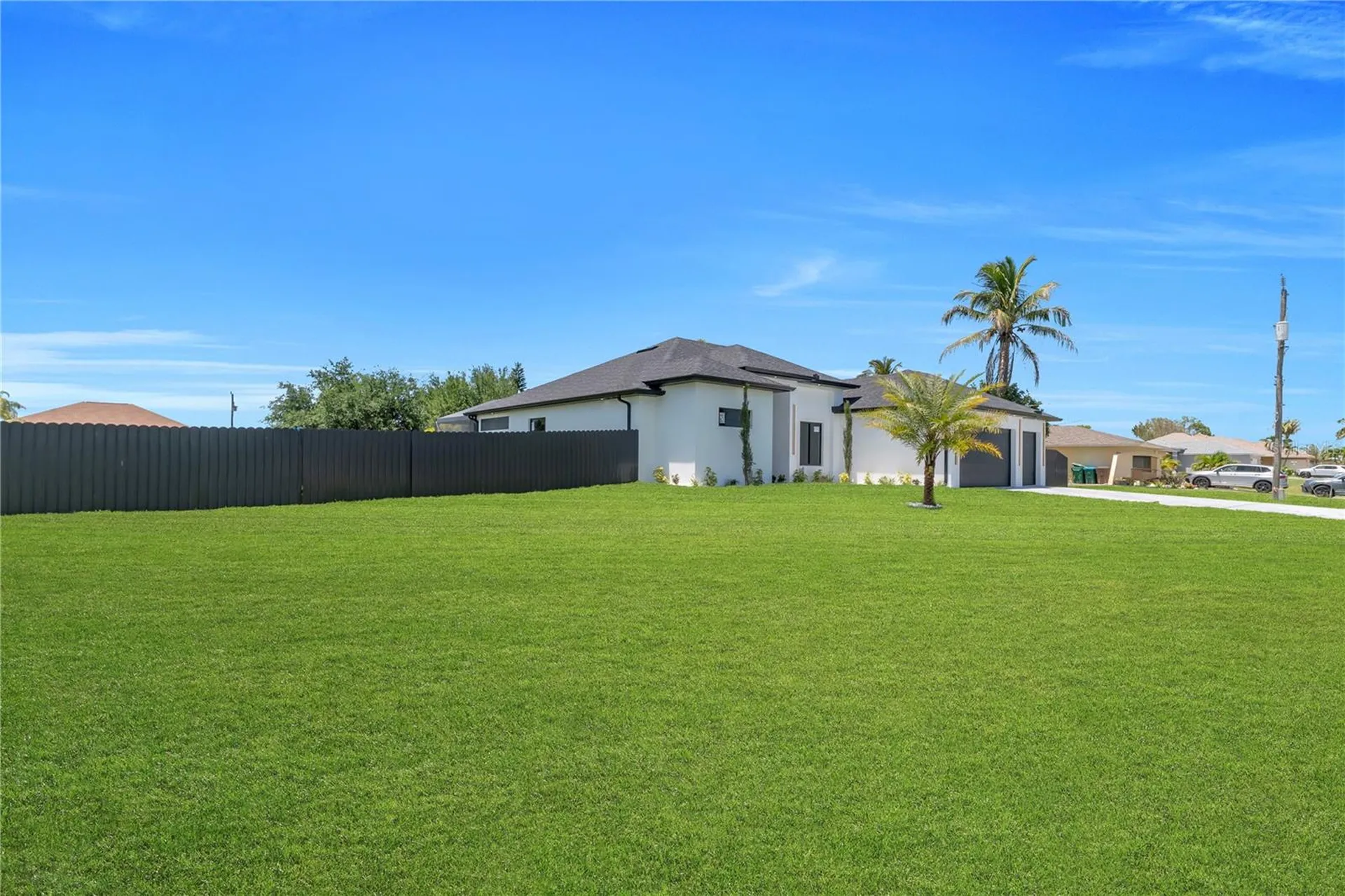 1114 SW 8th Place Cape Coral FL 33991