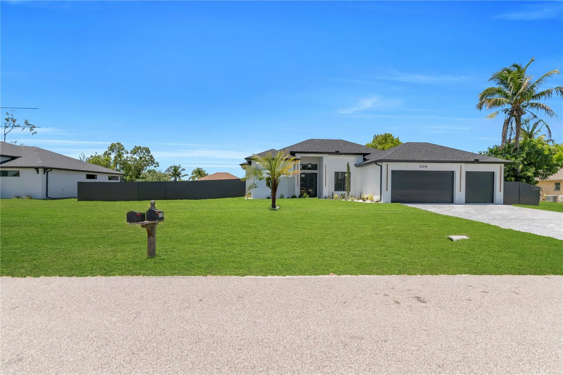 1114 SW 8th Place Cape Coral FL 33991