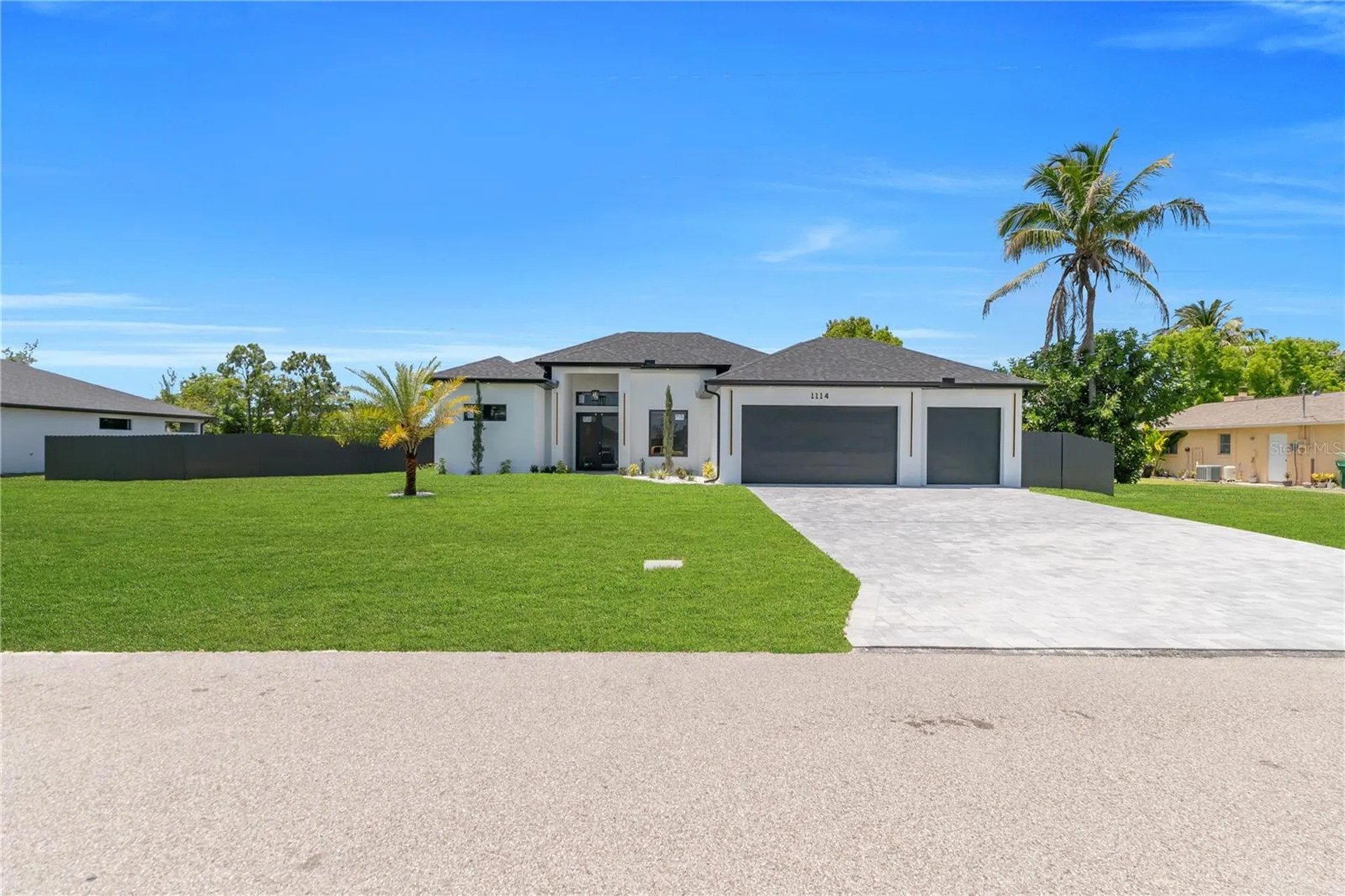 1114 SW 8th Place Cape Coral FL 33991