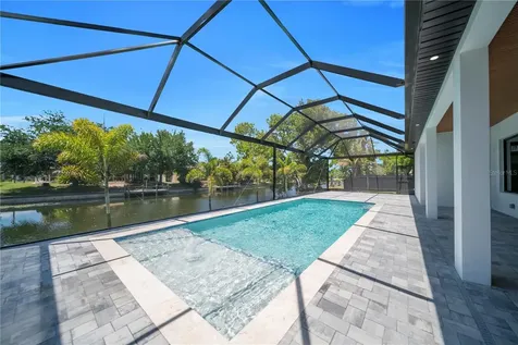 1114 SW 8th Place Cape Coral FL 33991