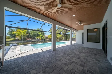 1114 SW 8th Place Cape Coral FL 33991