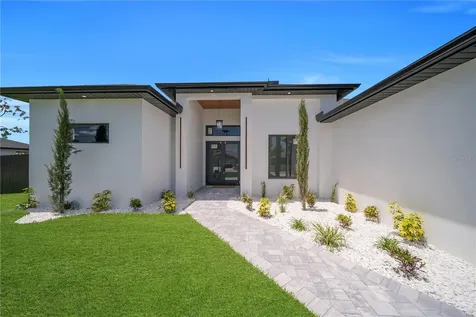 1114 SW 8th Place Cape Coral FL 33991