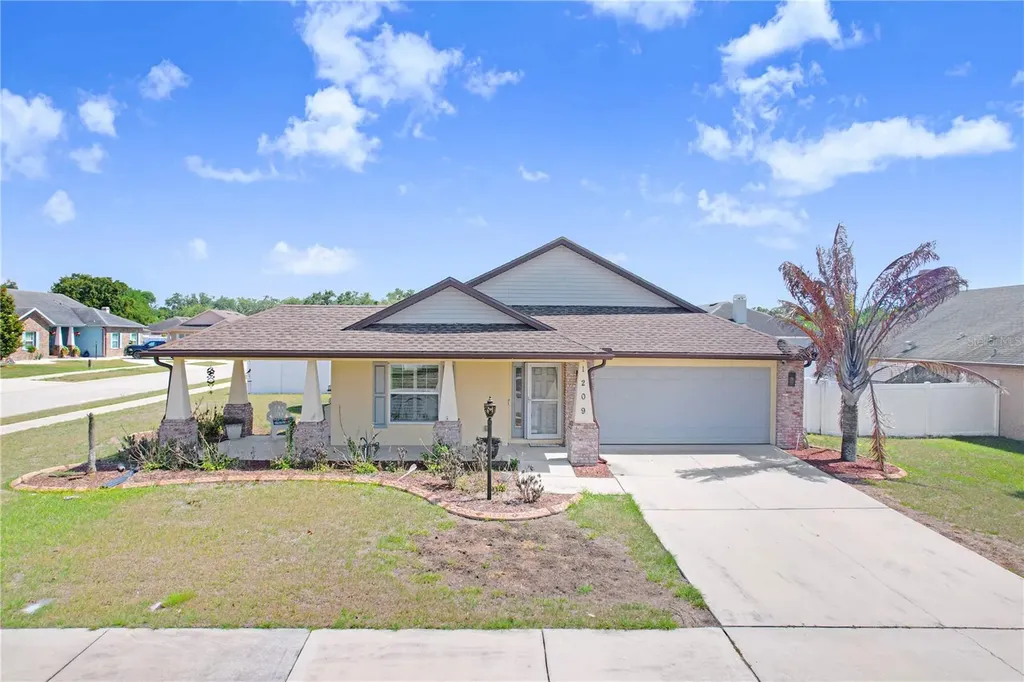 1209 Spotted Lilac Lane Plant City FL 33563
