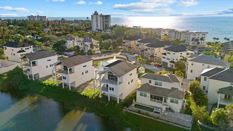 6901 Bochi Circle Sarasota FL 34242