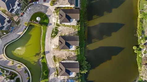 6901 Bochi Circle Sarasota FL 34242