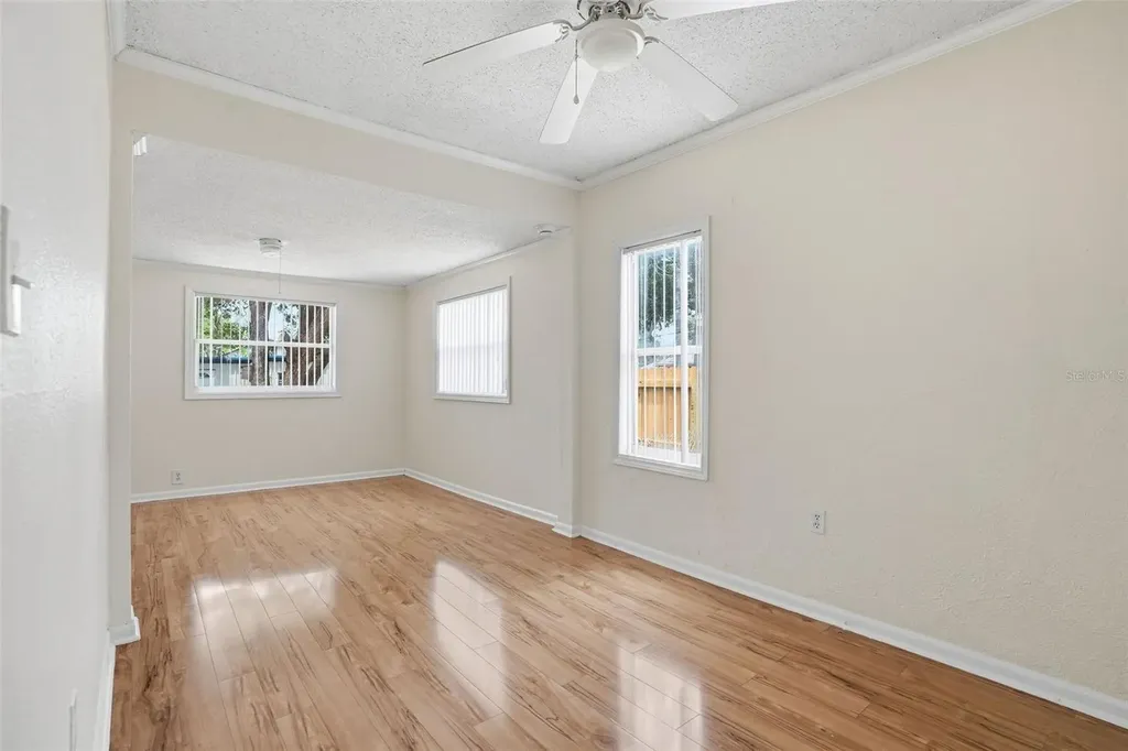 1262 Woodlawn Terrace Clearwater FL 33755