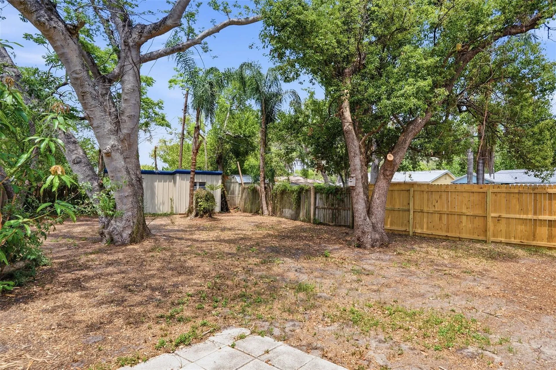 1262 Woodlawn Terrace Clearwater FL 33755