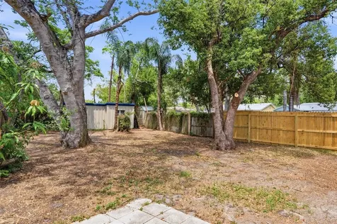 1262 Woodlawn Terrace Clearwater FL 33755
