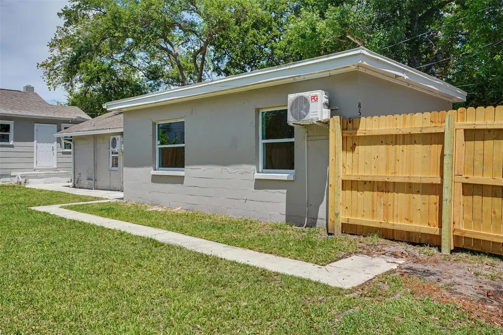 850 18th Avenue S St Petersburg FL 33705