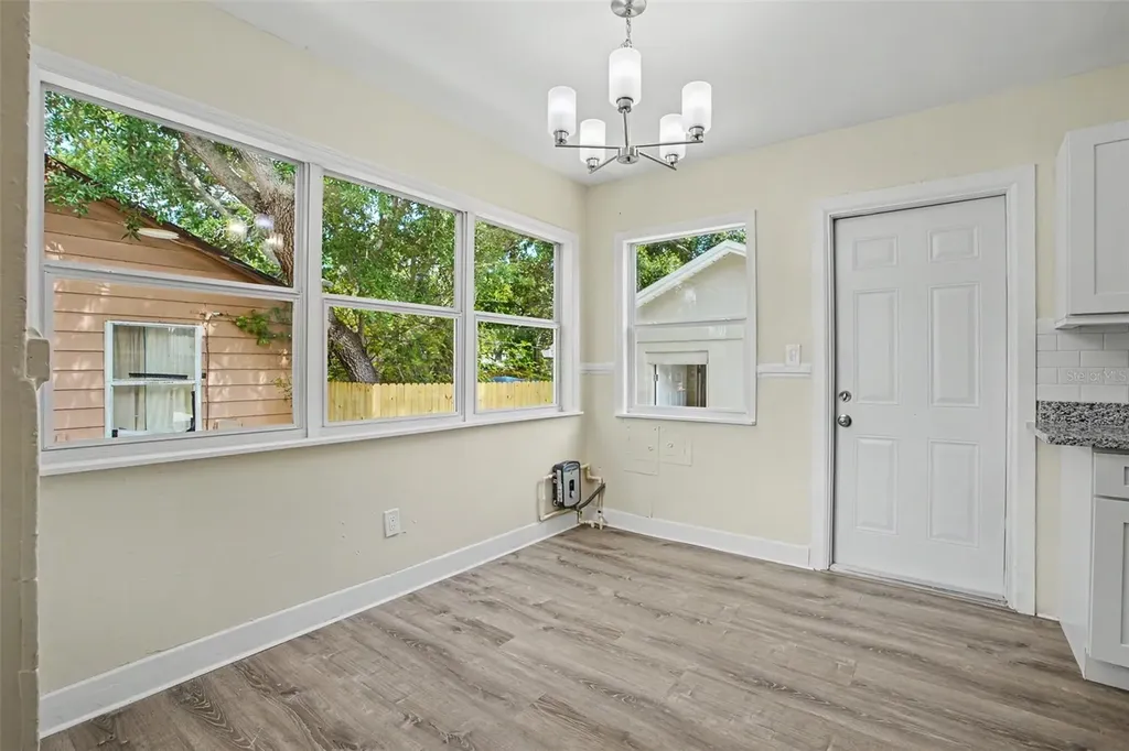 850 18th Avenue S St Petersburg FL 33705