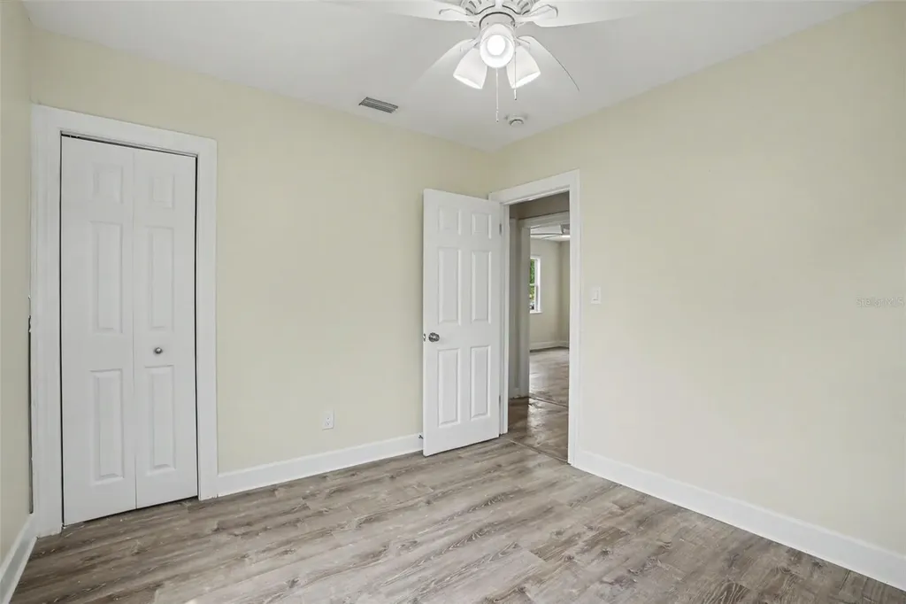 850 18th Avenue S St Petersburg FL 33705