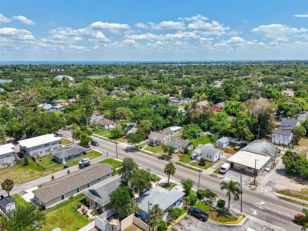 850 18th Avenue S St Petersburg FL 33705