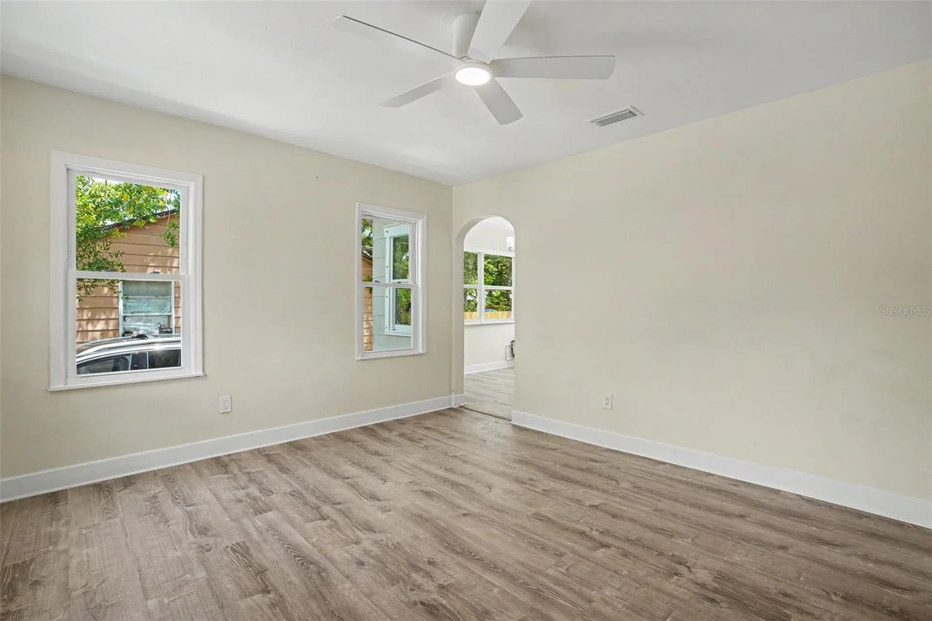 850 18th Avenue S St Petersburg FL 33705