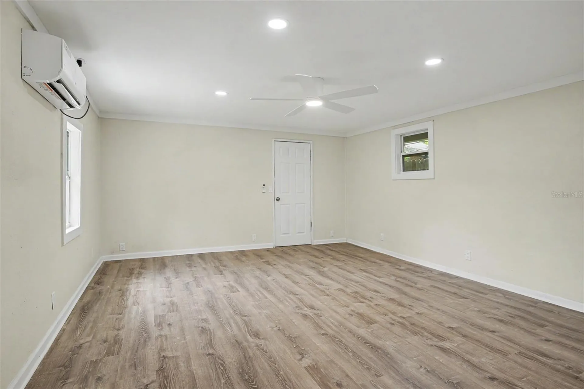 850 18th Avenue S St Petersburg FL 33705