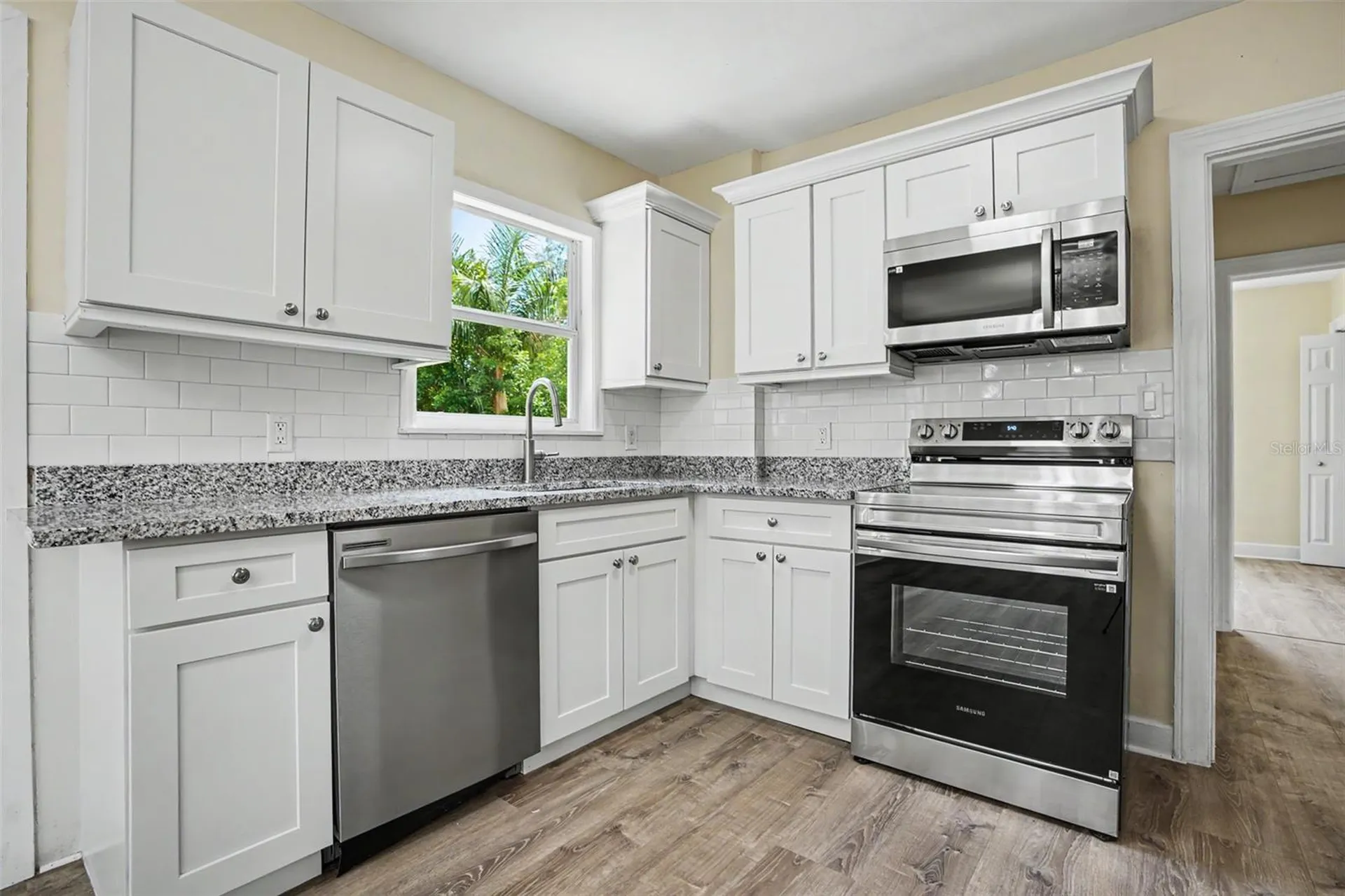 850 18th Avenue S St Petersburg FL 33705